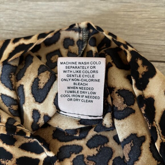 Philosophy Leopard Print Short Sleeve Blouse Womens Size Medium New Neutral - Picture 8 of 11